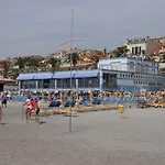 Ai Pozzi Village & شقة فندقية لوانو