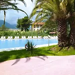 Ai Pozzi Village & 4*