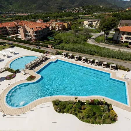 Ai Pozzi Village &