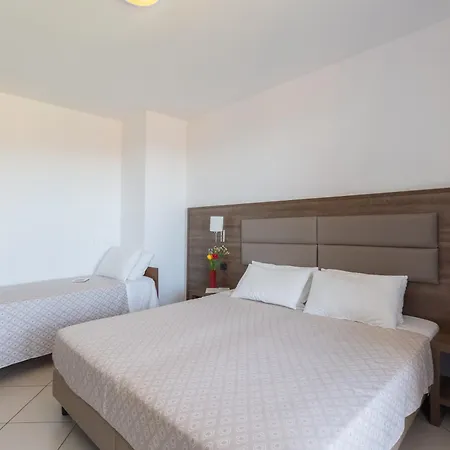 Ośrodek wypoczynkowy Ai Pozzi Village & 4*