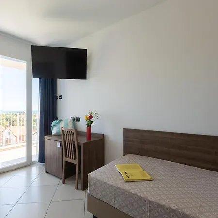 Ai Pozzi Village & 4* Loano