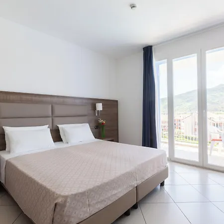 Ai Pozzi Village & Lejlighedshotel 4*