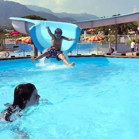 Ai Pozzi Village & 4* Loano
