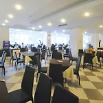 Ai Pozzi Village & 4*