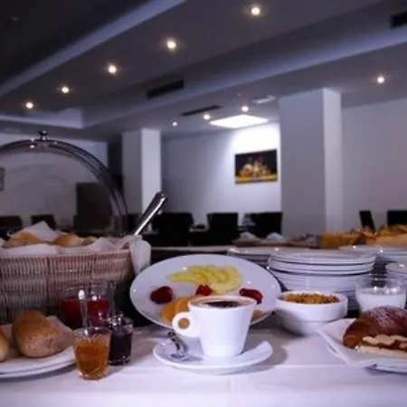 Ai Pozzi Village & 4* 로아노