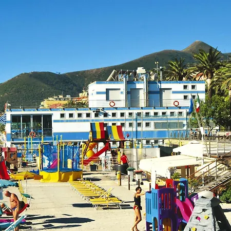 Lägenhetshotell Ai Pozzi Village & Loano