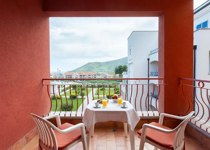 Ai Pozzi Village & Lejlighedshotel