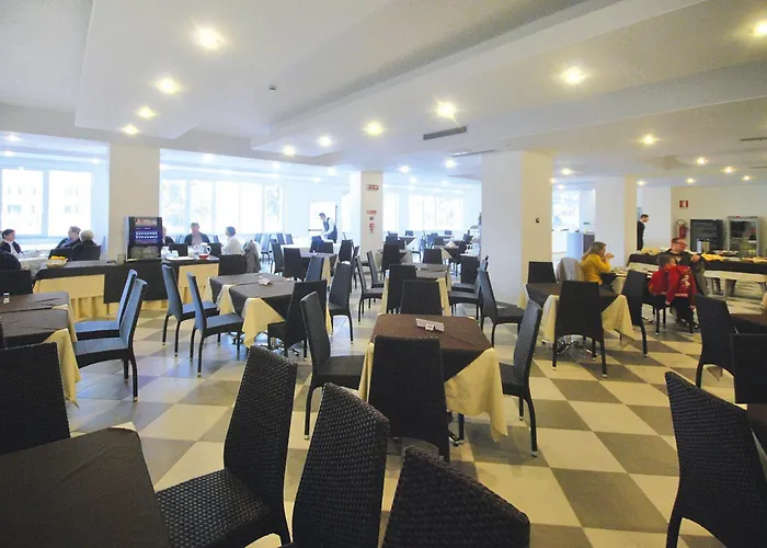 Ai Pozzi Village & 4*